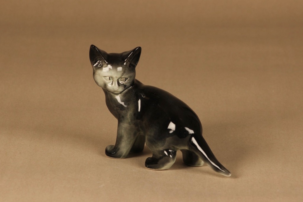 Arabia figure Cat designer Lea von Mickwitz