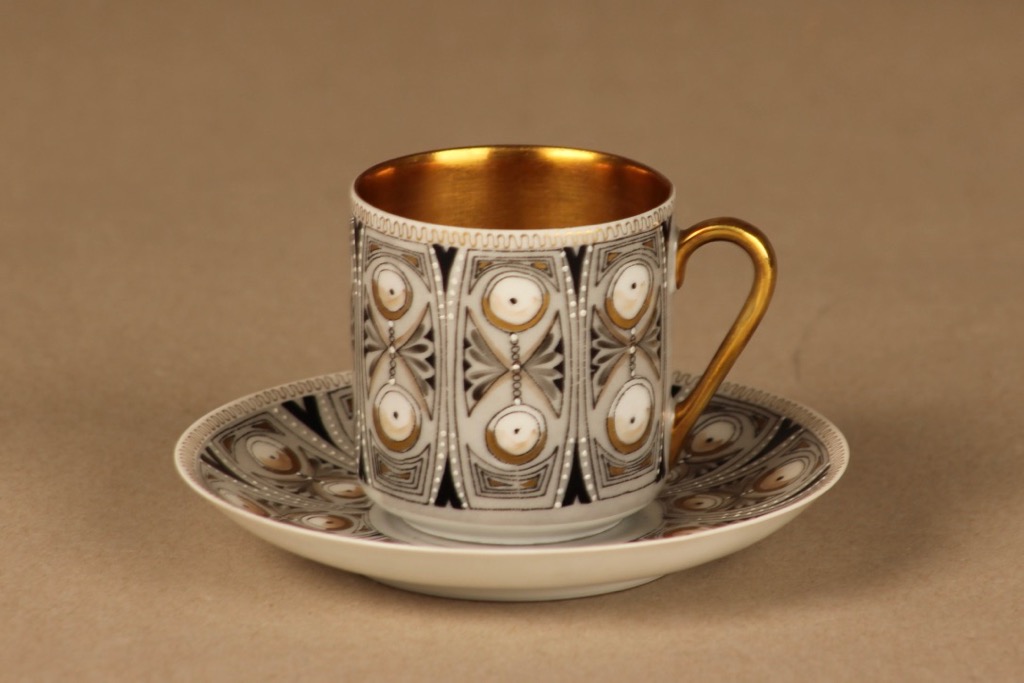 Arabia Asta mocca cup, hand-painted designer Esteri Tomula