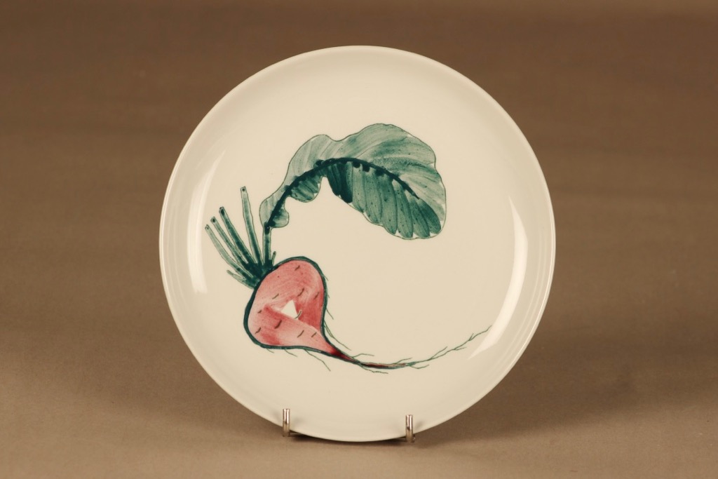 Arabia Vegetable plate Beet root designer Anja Juurikkala