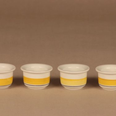 Arabia Faenza raita munakuppi, valkoinen, keltainen, 4 kpl, suunnittelija Peter Winquist, raitakoriste