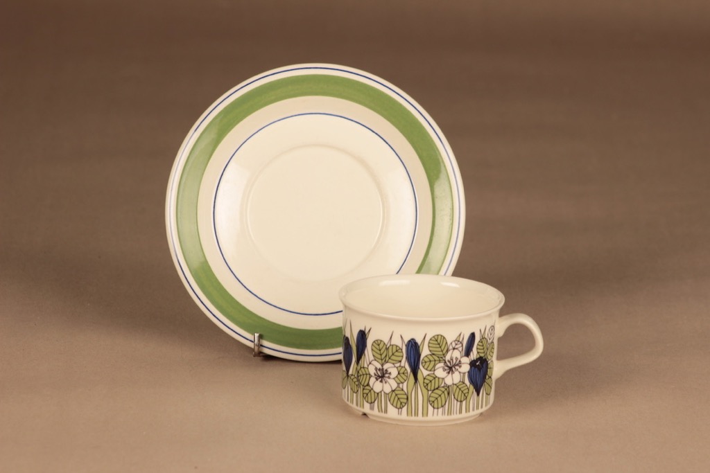 Arabia Krokus teekuppi ja lautaset(2), vihreä, sininen, suunnittelija Esteri Tomula, serikuva, kukka kuva 3