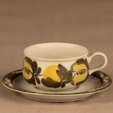 Arabia LF coffee cup, hand-painted designer  Raija Uosikkinen