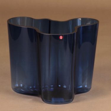 Iittala Aalto Collections vase, ultramarine blue designer Alvar Aalto