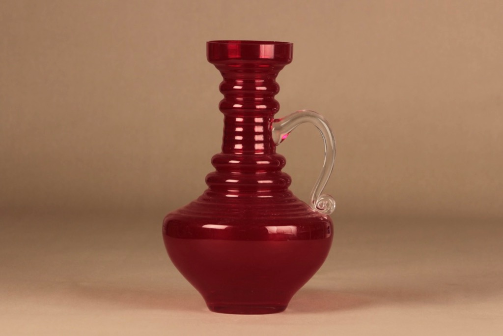 Riihimäen lasi 1511 Kleopatra vase, red designer Tamara Aladin
