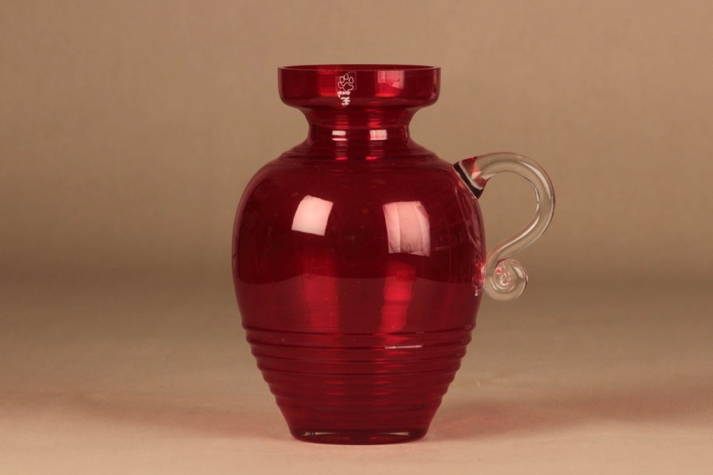 Riihimäen lasi 1509 Kleopatra vase, red designer Tamara Aladin