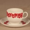 Arabia Pilvi kahvikuppi ja lautaset, punainen, valkoinen, suunnittelija tuntematon,  kuva 2