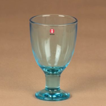 Iittala Verna wine glass 22 cl, light blue designer Kerttu Nurminen