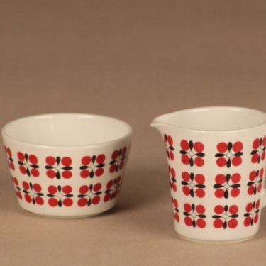 Arabia Eveliina sugar bowl and creamer designer Esteri Tomula