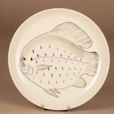 Arabia Kala lautanen, käsinmaalattu, suunnittelija Anja Juurikkala, käsinmaalattu, kala, käsinmaalattu