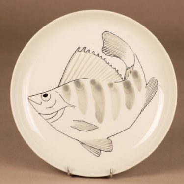 Arabia Kala lautanen, käsinmaalattu, suunnittelija Anja Juurikkala, käsinmaalattu, kala, käsinmaalattu