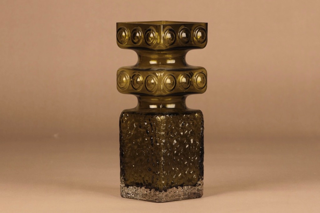 Riihimäen lasi Kehrä maljakko, vihreä, suunnittelija Tamara Aladin, kuva 2