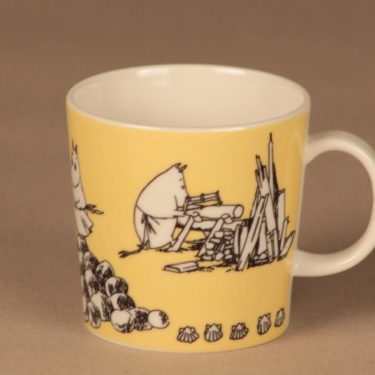 Arabia Moomin mug Moomin mamma yellow designer Tove Slotte-Elevant