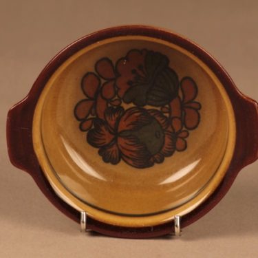 Arabia Otso bowl with handle designer Raija Uosikkinen