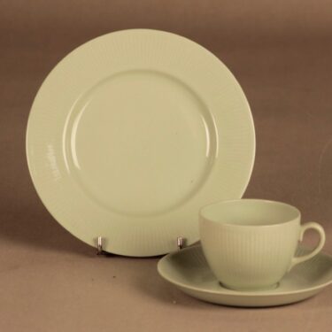 Arabia Sointu kahvikuppi ja lautaset(2), vihreä, suunnittelija Kaj Franck,