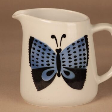 Arabia Perho kaadin, 1.5 l, suunnittelija Birger Kaipiainen, 1.5 l, perhonen, puhalluskoriste