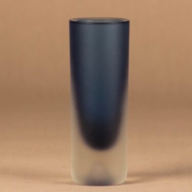 Iittala Lappi maljakko, matta, suunnittelija Erkki Vesanto, matta, signeerattu