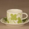 Arabia Apila kahvikuppi ja lautaset(2), vihreä, suunnittelija Birger Kaipiainen, vihreä kuva 2