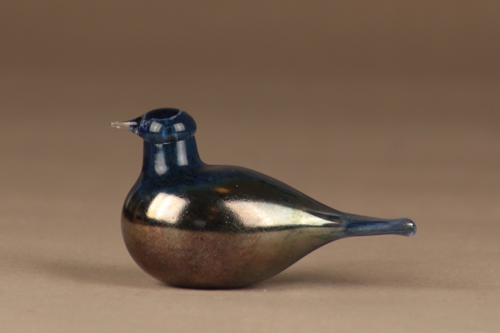 Nuutajärvi Lintu Hippiäinen sinertävä suunnittelija Oiva Toikka