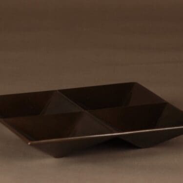 Arabia KF-1 tarjoiluvati Lokerikko designer Kaj Franck