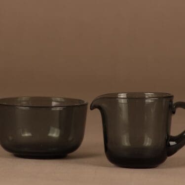 Nuutajärvi 5577,5578 sokerikko ja kermakko, harmaa, suunnittelija Saara Hopea,