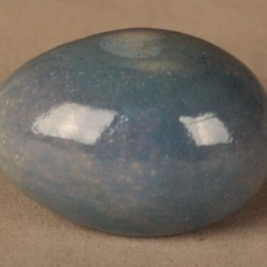 Nuutajärvi koristemuna, signeerattu, suunnittelija Oiva Toikka, signeerattu