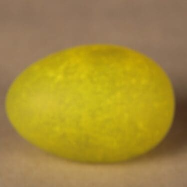 Nuutajärvi koristemuna, signeerattu, suunnittelija Oiva Toikka, signeerattu