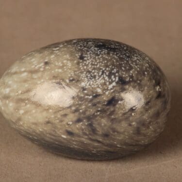 Nuutajärvi koristemuna, signeerattu, suunnittelija Oiva Toikka, signeerattu