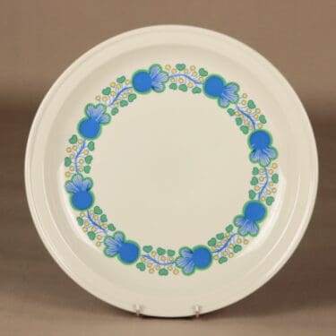 Arabia serving plate designer Laila Hakala