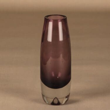 Iittala Lappi maljakko, lila, kirkas, suunnittelija Erkki Vesanto,