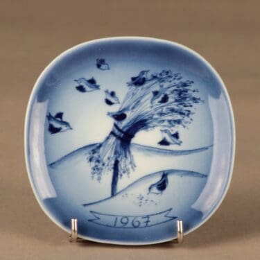 Arabia GOG wall plate 1967 designer Gunvor Olin-Grönqvist