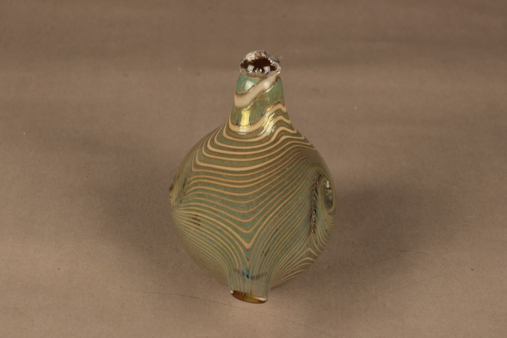 Nuutajärvi lintu , Alli, suunnittelija Oiva Toikka, Alli, signeerattu kuva 4