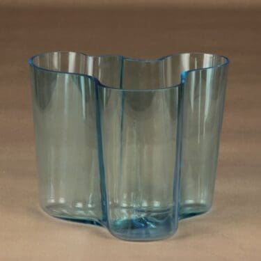 Iittala Aalto-Collections vase, signed designer Alvar Aalto