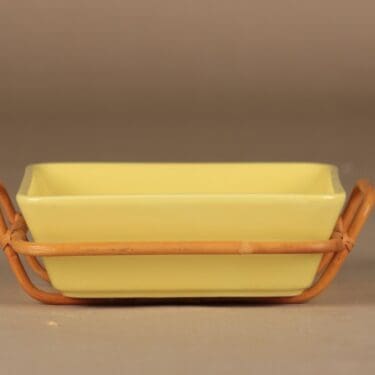 Arabia Kilta tarjoilukulho, rottinkitelineessä, suunnittelija Kaj Franck, rottinkitelineessä