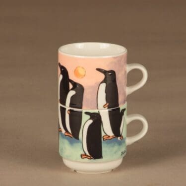 Arabia Kuppileikki mug Penquins designer Heljä Liukko-Sundström