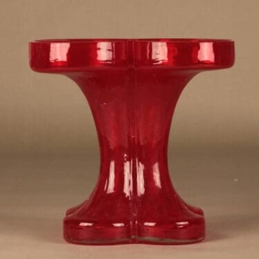 Riihimäen lasi Onnenlehti vase big, red designer Helena Tynell