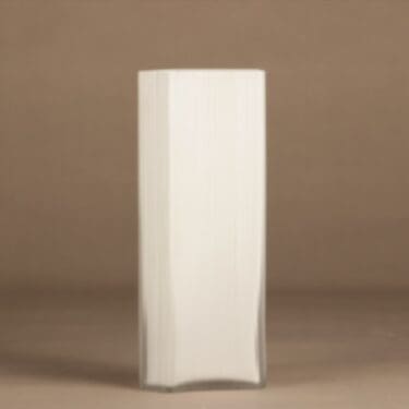 Iittala 3504 maljakko, opaalivalkoinen, suunnittelija Tapio Wirkkala,