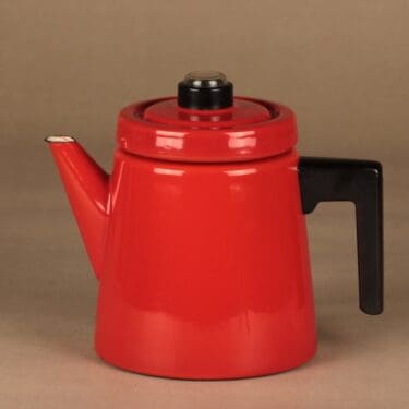 Finel Pehtoori kahvipannu, perkolaattorilla, suunnittelija Antti Nurmesniemi, perkolaattorilla