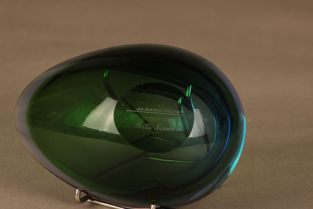 Nuutajärvi Pisara malja, signeerattu, suunnittelija Kerttu Nurminen, signeerattu kuva 3