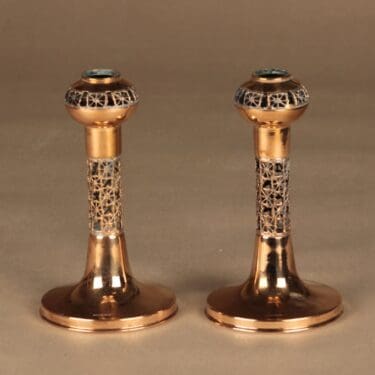 Turun Hopea Pitsi kynttilänjalka, kulta, 2 kpl, suunnittelija Pentti Sarpaneva, pronssi