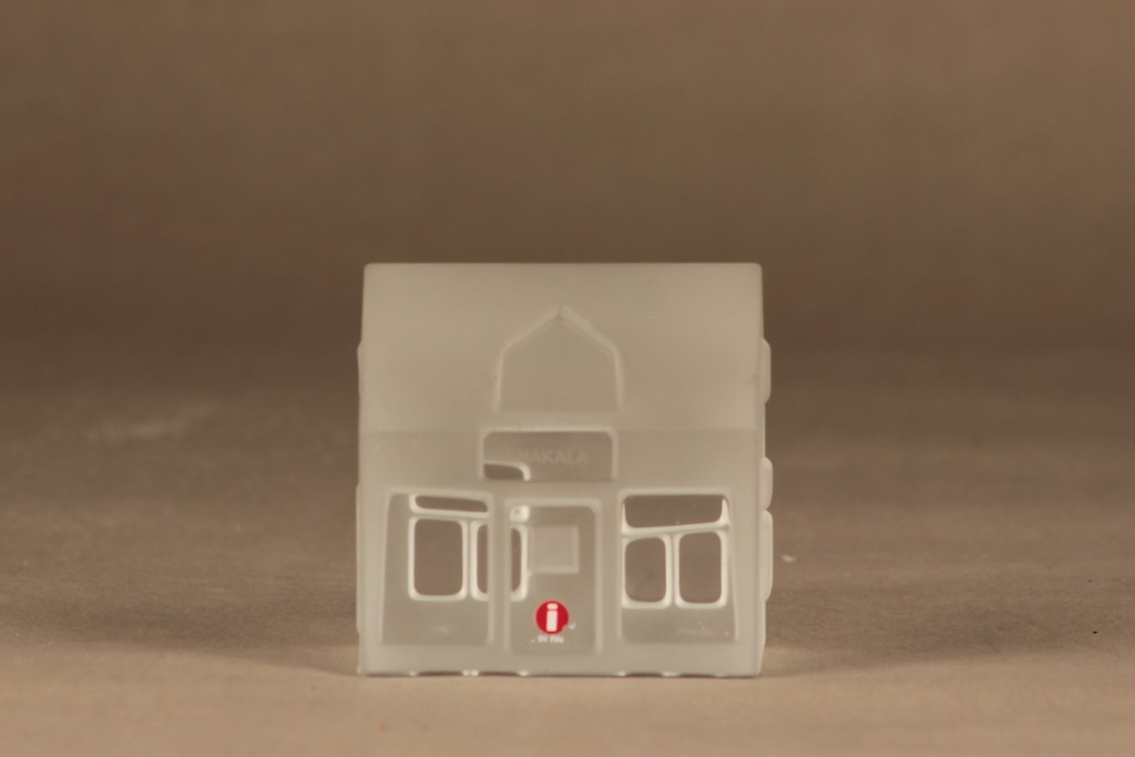 Iittala Iittalan kylä taide-esine, Hakalan kauppa, suunnittelija Jorma Vennola, Hakalan kauppa, signeerattu, numeroitu