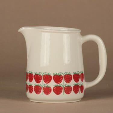 Arabia Pomona Strawberry pitcher 1 l designer Raija Uosikkinen
