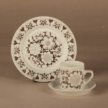 Arabia Gardenia kahvikuppi ja lautaset(2), harmaa, suunnittelija Esteri Tomula, kukka