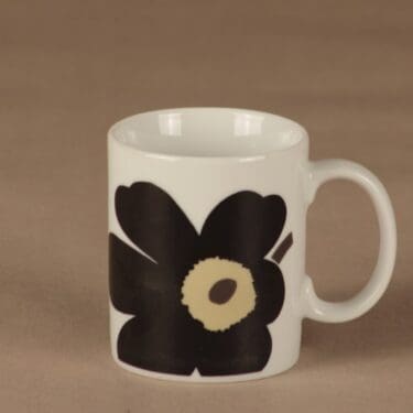 Marimekko Unikko muki, musta, suunnittelija Maija Isola, kukka, unikko