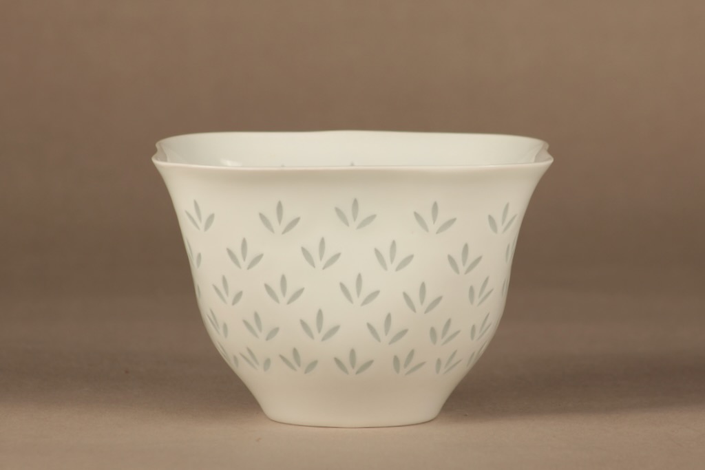 Arabia FK 8 maljakko, riisiposliini, suunnittelija Friedl Holzer-Kjellberg, riisiposliini, signeerattu