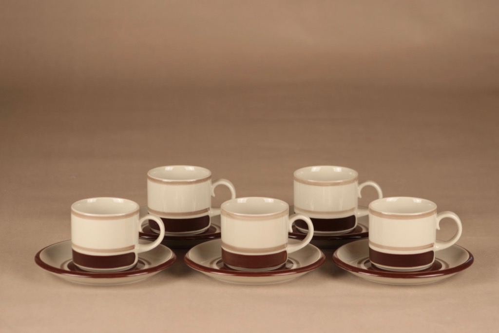 Arabia Pirtti kahvikuppi, valkoinen, ruskea, 5 kpl, suunnittelija Raija Uosikkinen, raitakoriste