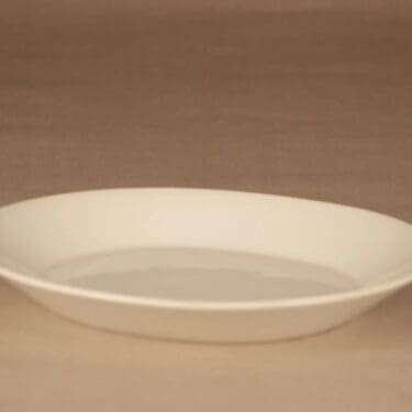 Arabia Eeva lautanen, 29.5*26.5 cm, 4 kpl, suunnittelija Birger Kaipiainen, 29.5*26.5 cm, ovaali