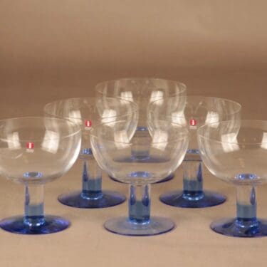 Nuutajärvi Mondo jälkiruokakulho, kirkas, sininen jalka, 6 kpl, suunnittelija Kerttu Nurminen,