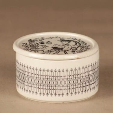 Arabia Emilia rasia, kannellinen, suunnittelija Raija Uosikkinen, kannellinen