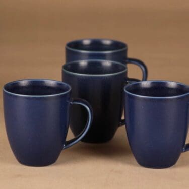 Arabia 24 h muki, sininen, 4 kpl, suunnittelija Heikki Orvola,