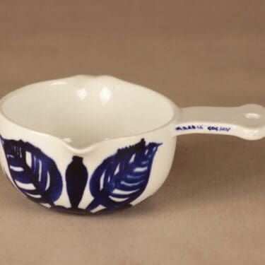 Arabia Köökki kauha, käsinmaalattu, suunnittelija Gunvor Olin-Grönqvist, käsinmaalattu, 2.5 dl